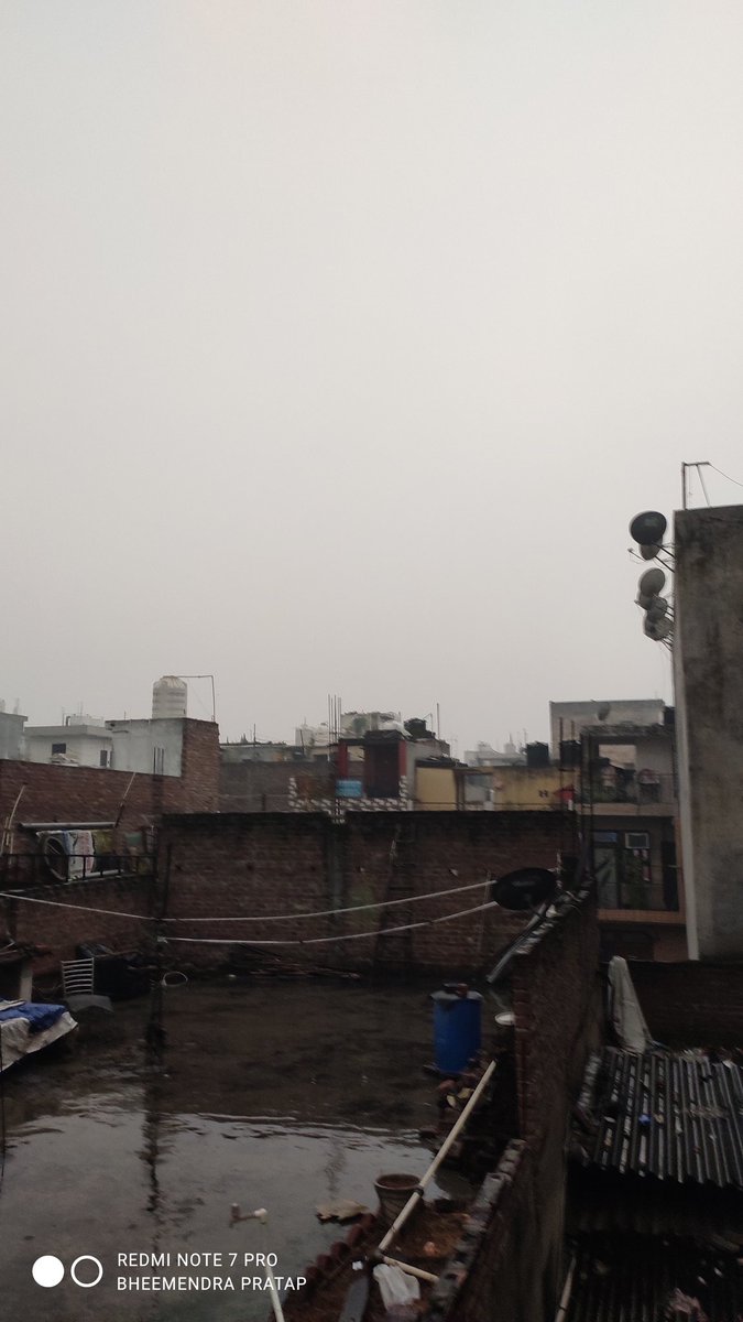 This is at 11:30 in the morning in Delhi ☁️