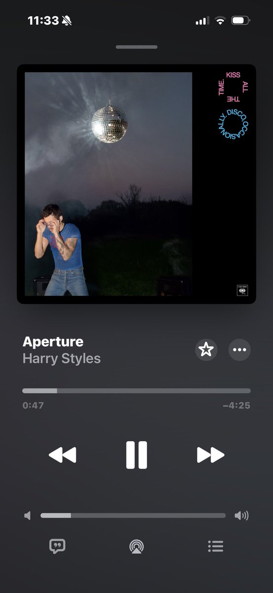 Me pueden explicar porque se me puso la piel chinita al volverlo a escuchar????????