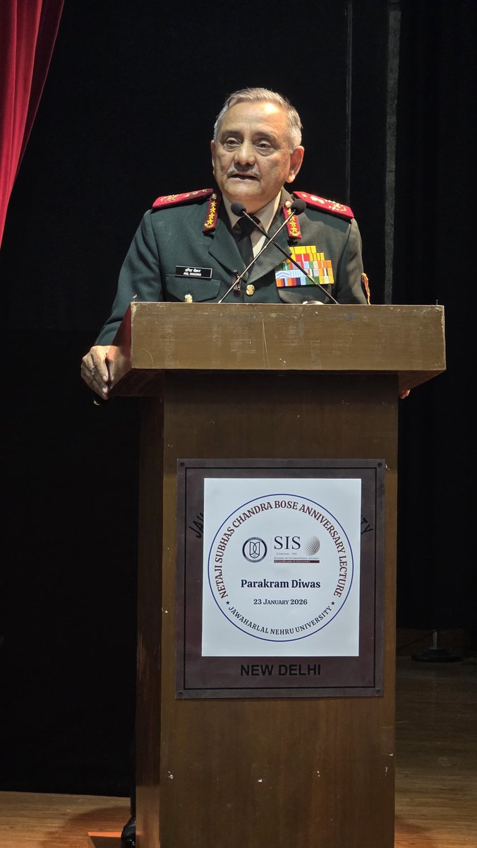 sisjnu_official's tweet image. Gen. Anil Chauhan: Apart from being a soldier-statesman, Netaji was also, in my view, a politico-military leader and the only politico-military leader India has produced.

#ParakramDiwas2026 #JNU

@amitabhmattoo @adgpi
@SpokespersonMoD @HQ_IDS_India 
@DefenceMinIndia.