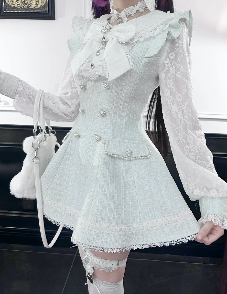 honeywardrobe07's tweet image. Window New Arrivals💥

📅Pre-order ends Jan 31, 2026

This Ryousangata Dress Set with a cute collar and lace sleeves is pure gentle charm 🎀🤍 

Purchase link: honeywardrobe.com/collections/20…

#Ryousangata #PeterPanCollar #SweetStyle #JapaneseFashion #CuteDress #SoftGirl #JFashion