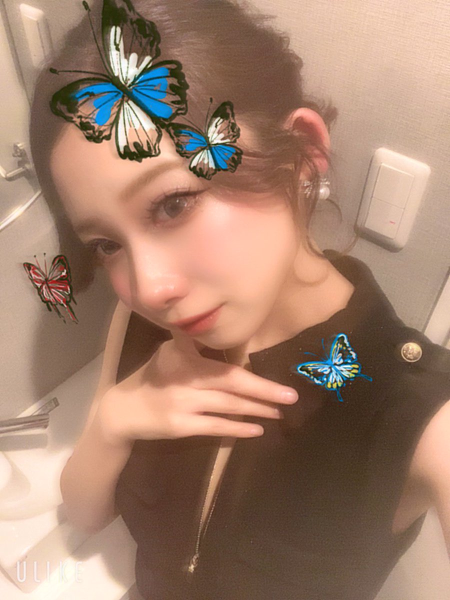 鬼盛れてないけどまぁ写メドンっ
めちゃくちゃ重めパッツンにしたい
なのにみんなに反対される
絶対今の方がいいとか言われるけど
重めパッツンにしたいうんこもしたい