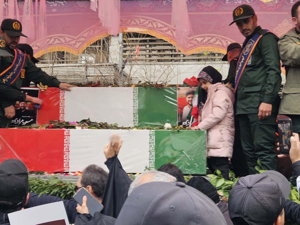 برای وطن جان می دهیم اما خاک نمی دهیم 
#عملیات_تروریستی_۱۸دی
#January8TerroristAttack