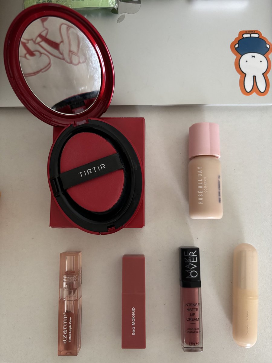 มิน่า✰ | 📚open joki tugas, PPT, makalah, essay tweet media