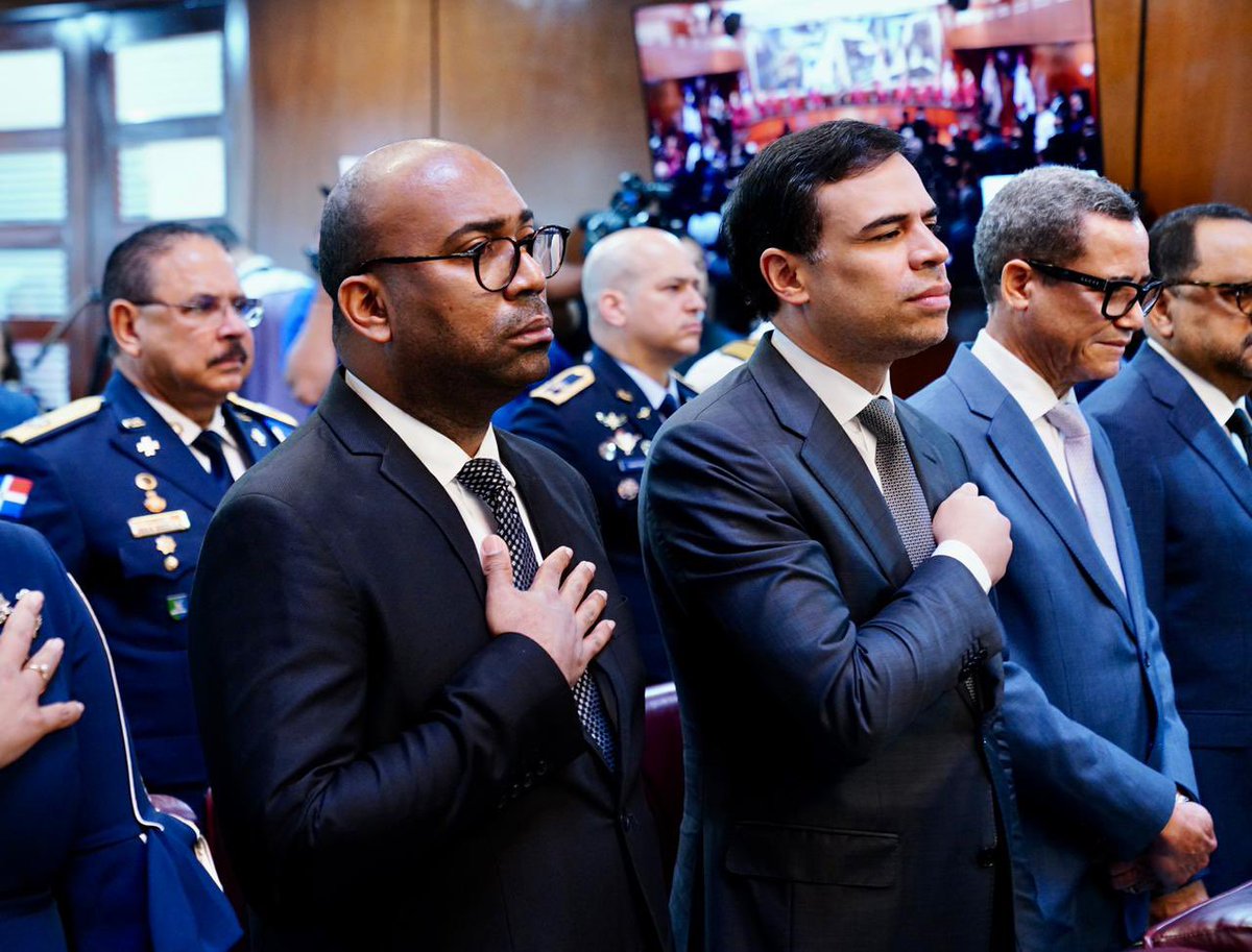 #FPComunica |

Le acompañaron varios miembros de la DP de nuestro partido, entre ellos el vicepresidente <a href="/radhamesjimenez/">Radhames Jimenez</a>, el senador del Distrito Nacional <a href="/OmarLFernandez/">Omar Fernández</a>, <a href="/nconcepcion/">Nathanael Concepcion</a> y el diputado <a href="/TobiasCrespo/">Tobias Crespo</a>