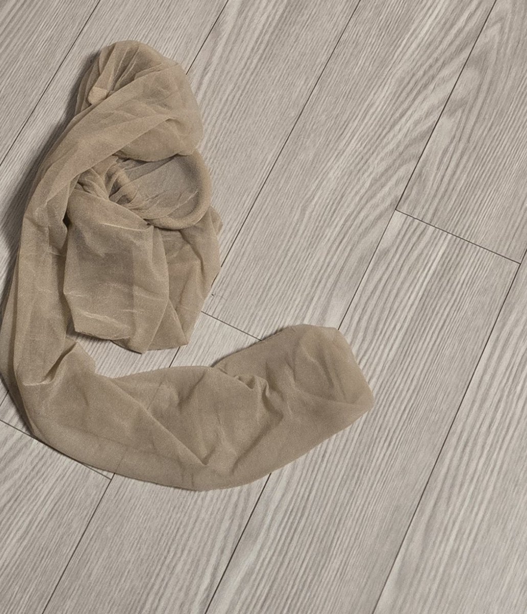 스타킹 신은 와이프의 일상 tweet media