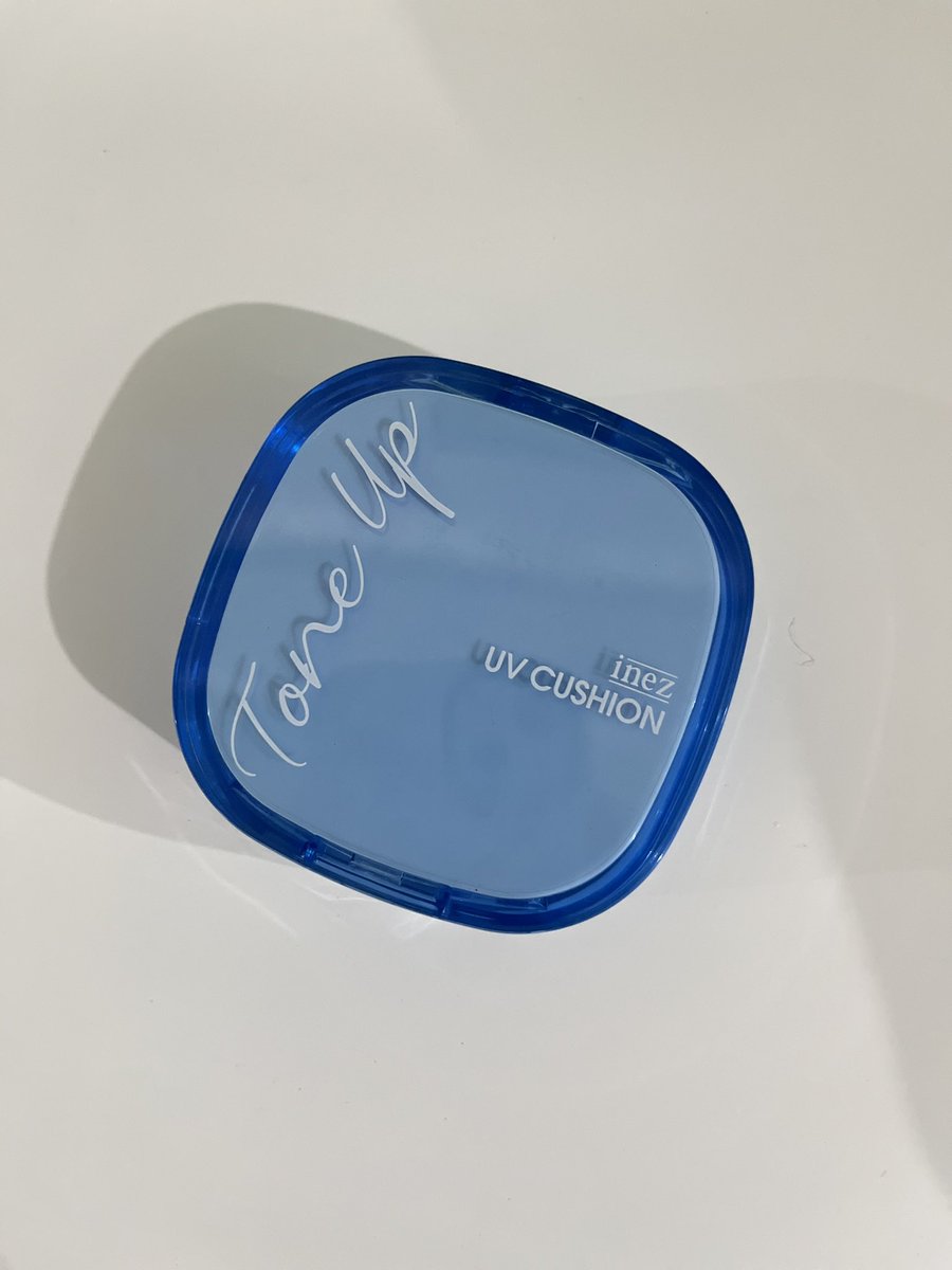 toiuchy's tweet photo. As acne skin girly, aku prefer makeup yg ada skincare infusednya kayak Tone Up UV Cushion by @inezcosmetics ini! https://t.co/9Metlplbf0