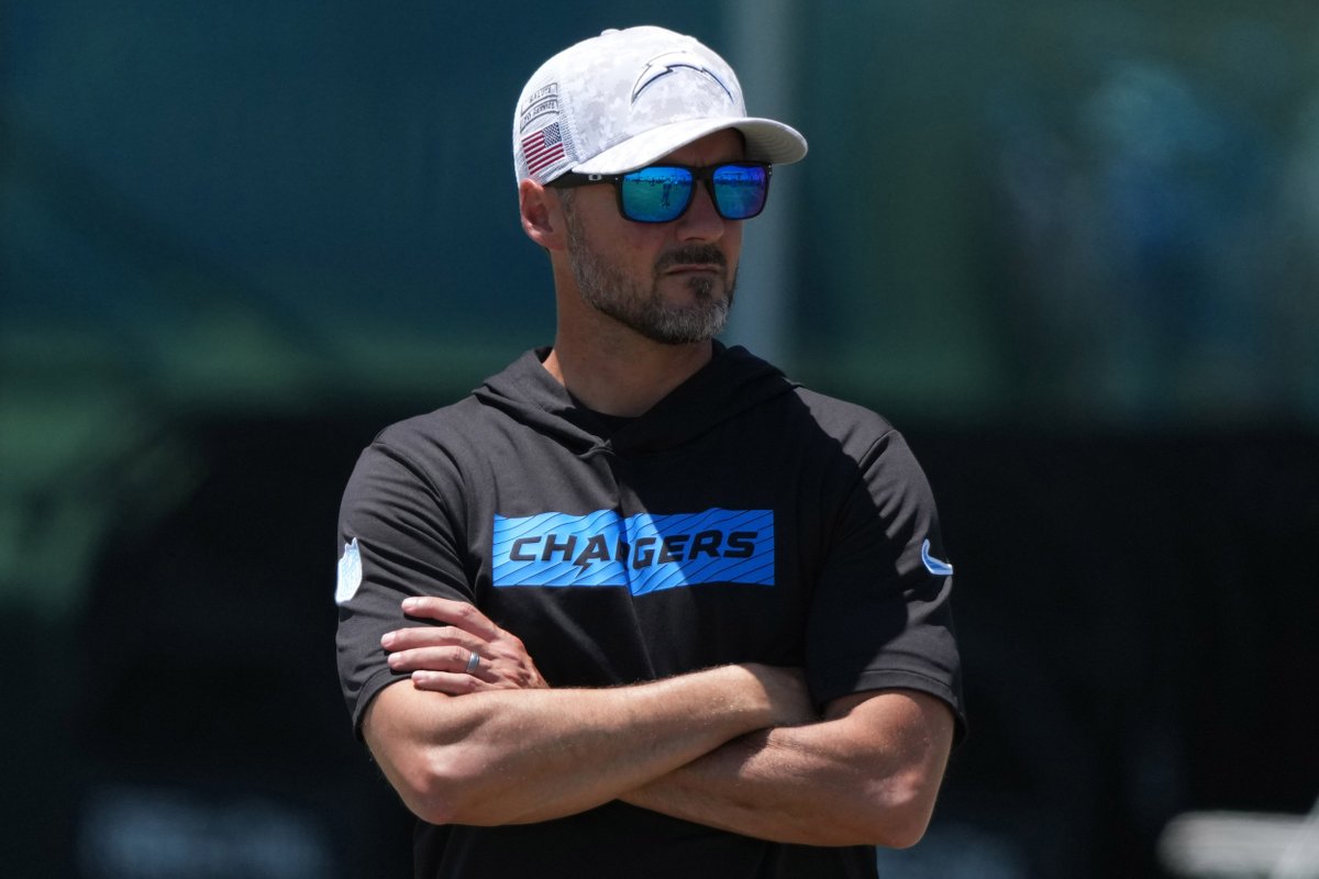 MDSportsblog's tweet photo. Ravens Hire Jesse Minter as New Head Coach https://t.co/L9ny9i2lTH https://t.co/EAal9WhKBh