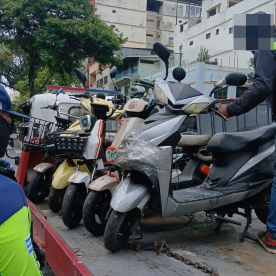 ATM TRÁNSITO tweet media