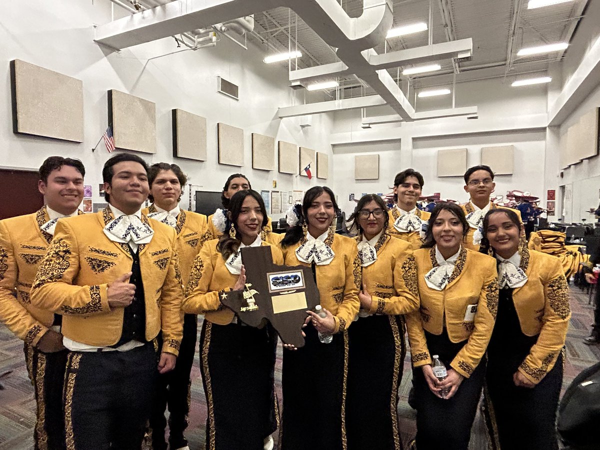 Mariachi Aguilas SEHS tweet media
