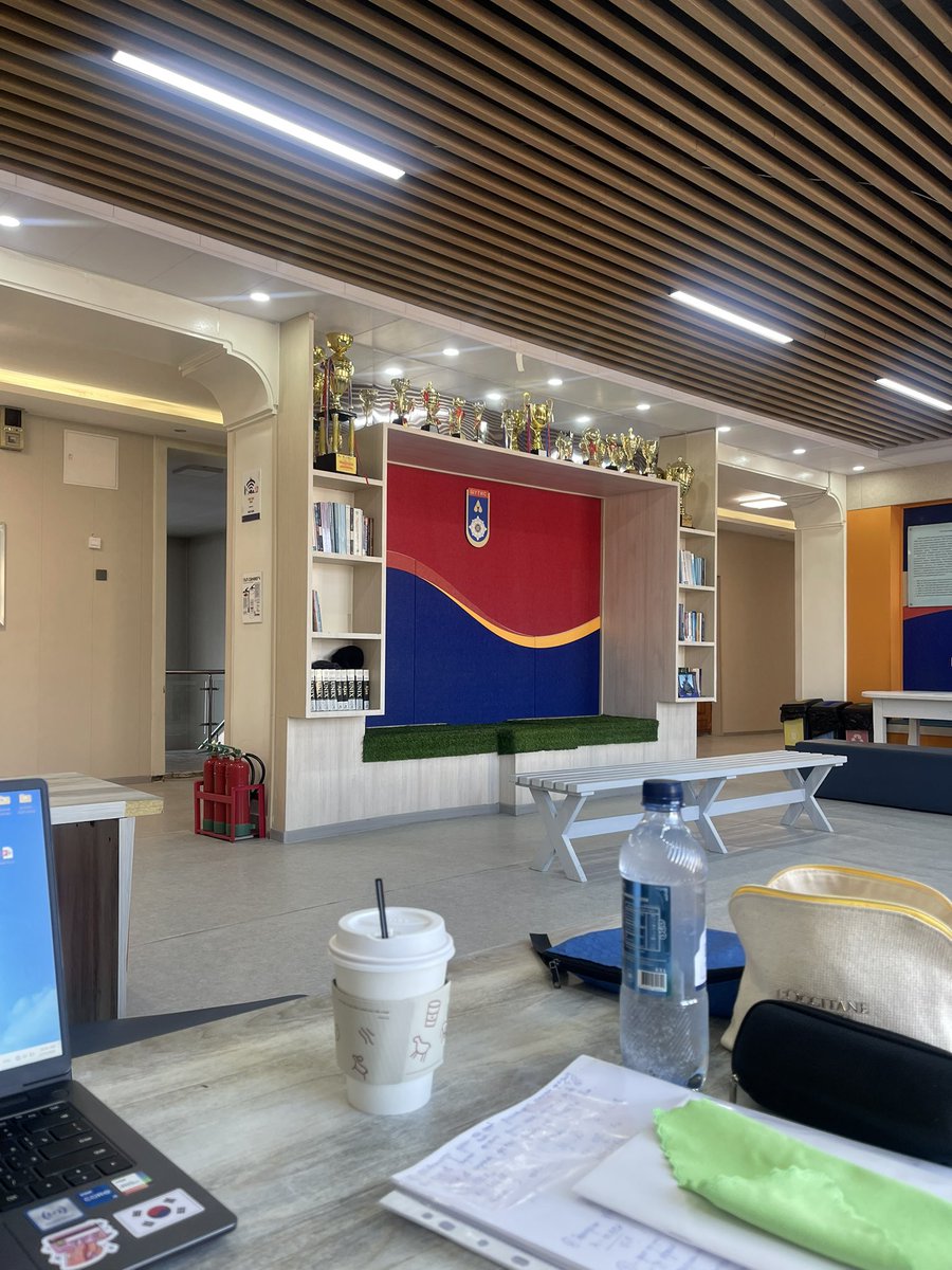 Шалгалтаа өгөөд Өвлийн сургалтаа дуусгах минь. Wish me good luck 💪🏻