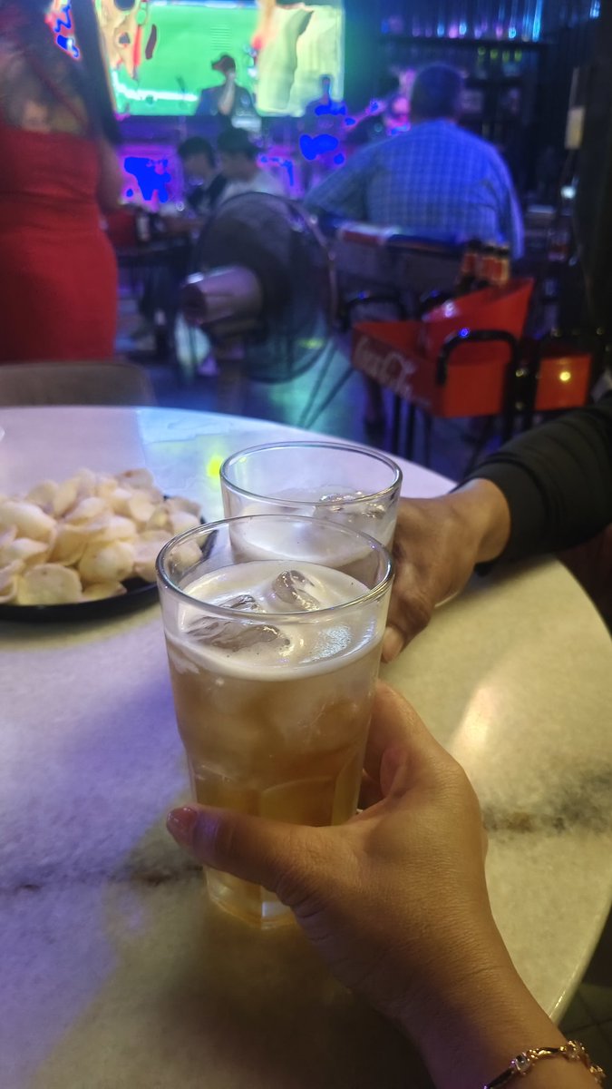 ppel69's tweet image. รุ่นเนี๊ยไม่มีแอบกิน...เค้ากินแบบเปิดเผยเว้ยยย😂 #เมืองชุมพร