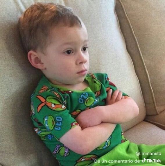 Vickytk07's tweet image. Se o Twitter cair mesmo, minhas au's vão com Deus junto, não vou ter paciência de passar elas todas pro Bluesky