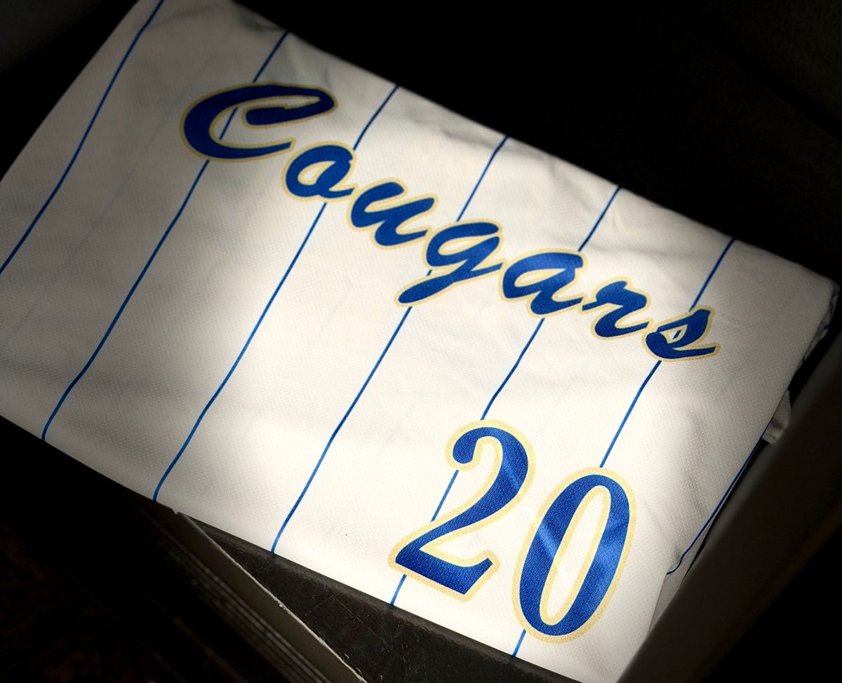 BCCSoftball's tweet photo. Throwbacks have arrived. 
Stay tuned! 
👀👀👀 

#RollCougs 🐾 https://t.co/HqGyJx1n1U