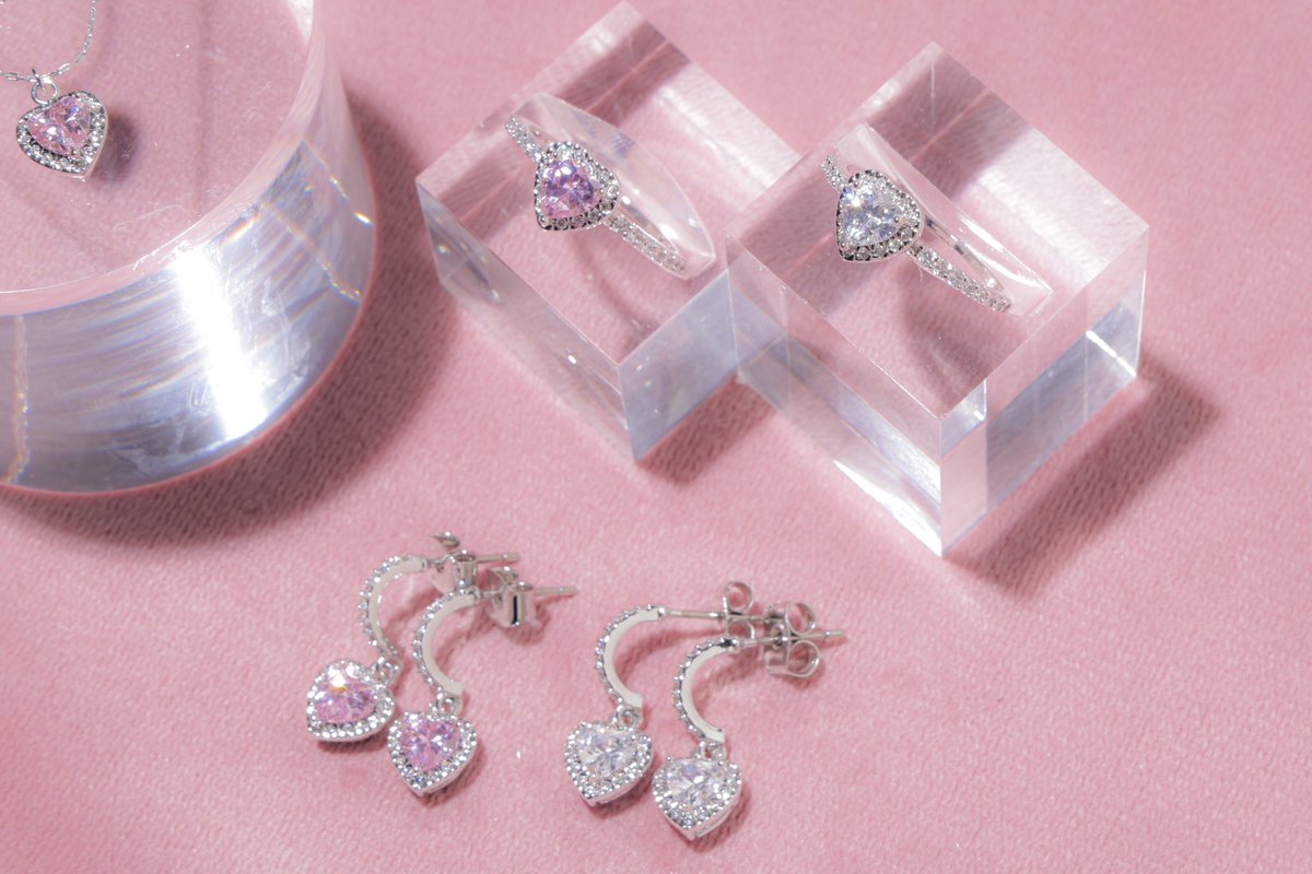 ジルバイジルスチュアートの ジュエルコレクション新作💓 まばゆい