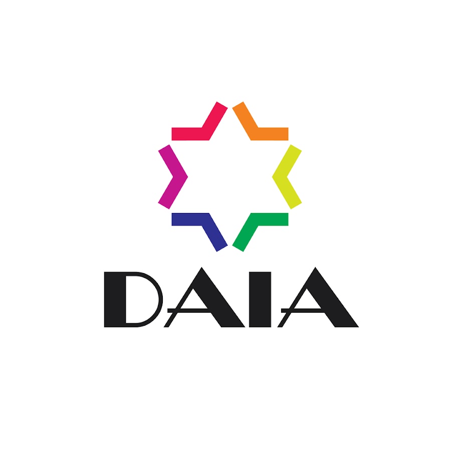 porqetendencias's tweet image. "LA DAIA"

Porque la DAIA obligó a C5N a echar del trabajo a la periodista Silvina Sterin Pensel tras sus "comentarios antisemitas" al afirmar que Israel está cometiendo un genocidio