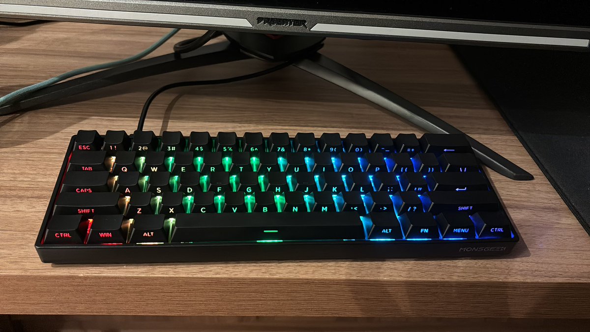 rustxfps's tweet image. comprei esse super teclado   Akko monsGeek fun60 pro he com o meu mano @BRUNAOXN , impecável a qualidade e a entrega foi super rápida, recomendo demais!