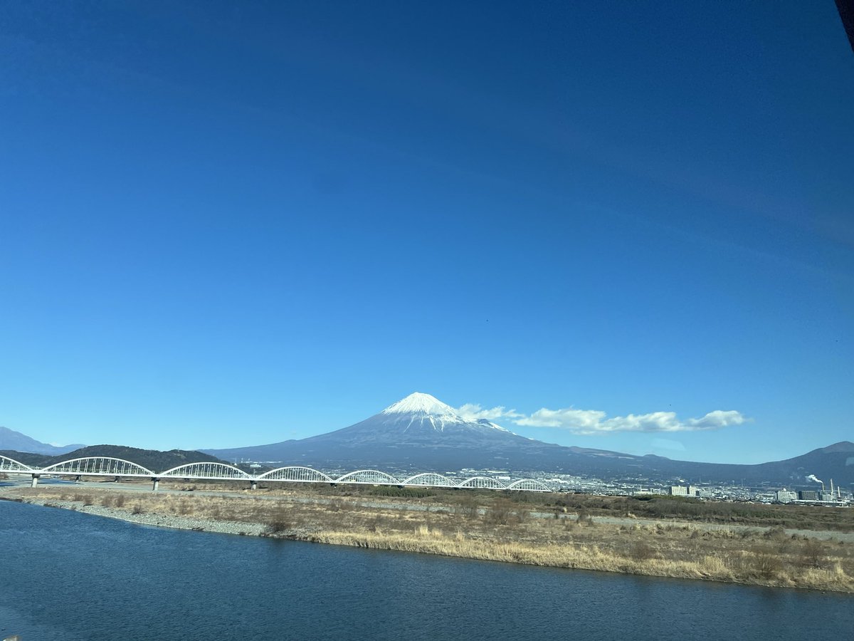 所用でお江戸へ🚄
今日は富士山が綺麗に見えた⭐️