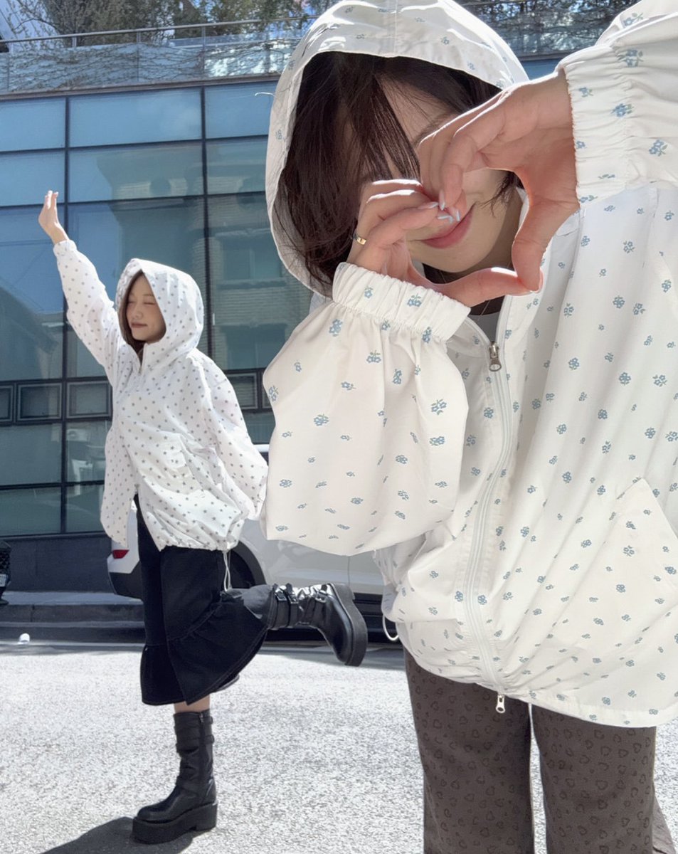 inmorningmood's tweet image. RONRON hooded windbreaker jumper 🦕☁️*