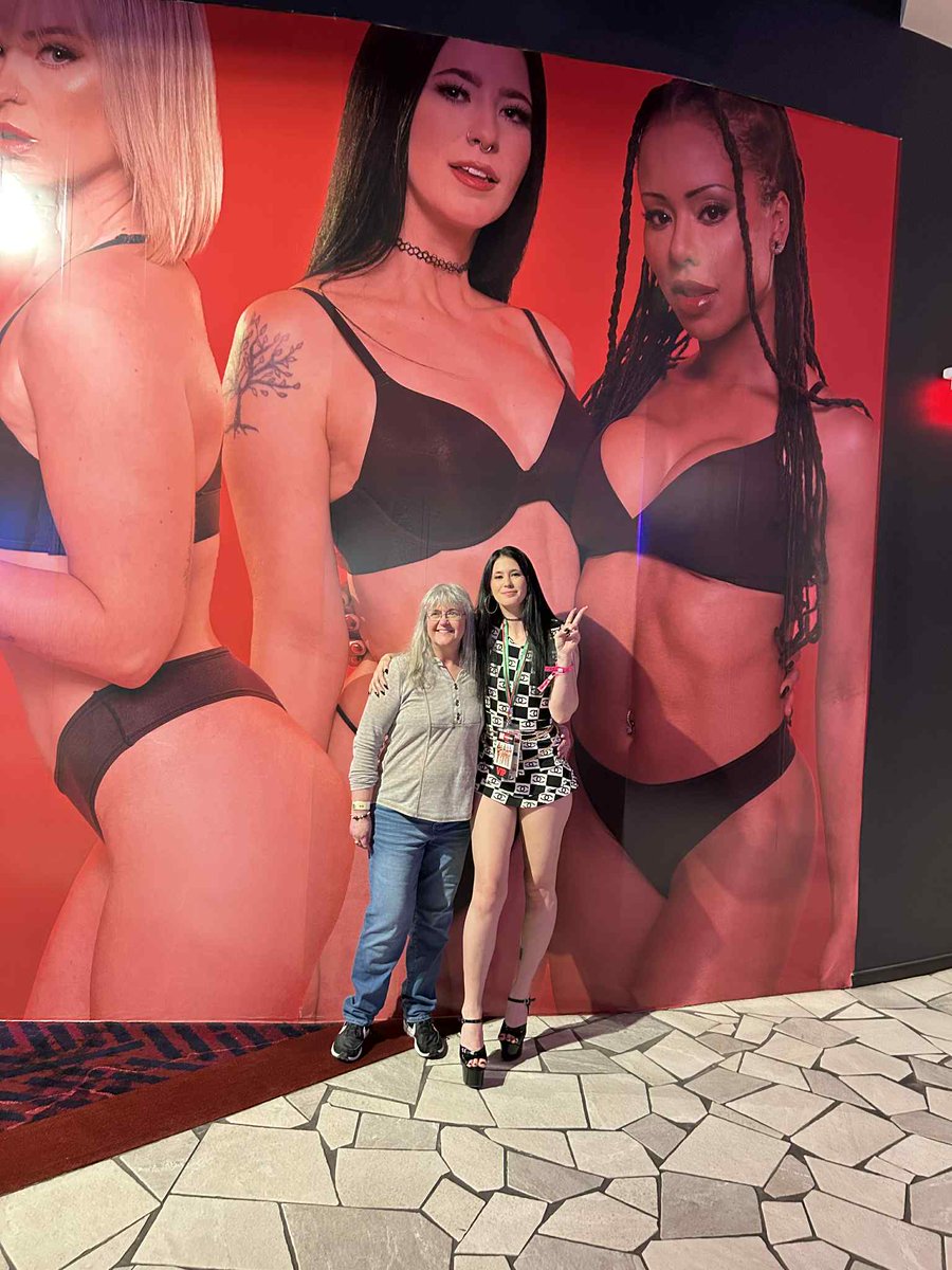 𝓘𝓼𝓪𝓫𝓮𝓵𝓵𝓮_𝓑𝓪𝓫𝓮- AVN SHOW 2026⭐️AD MODEL tweet media
