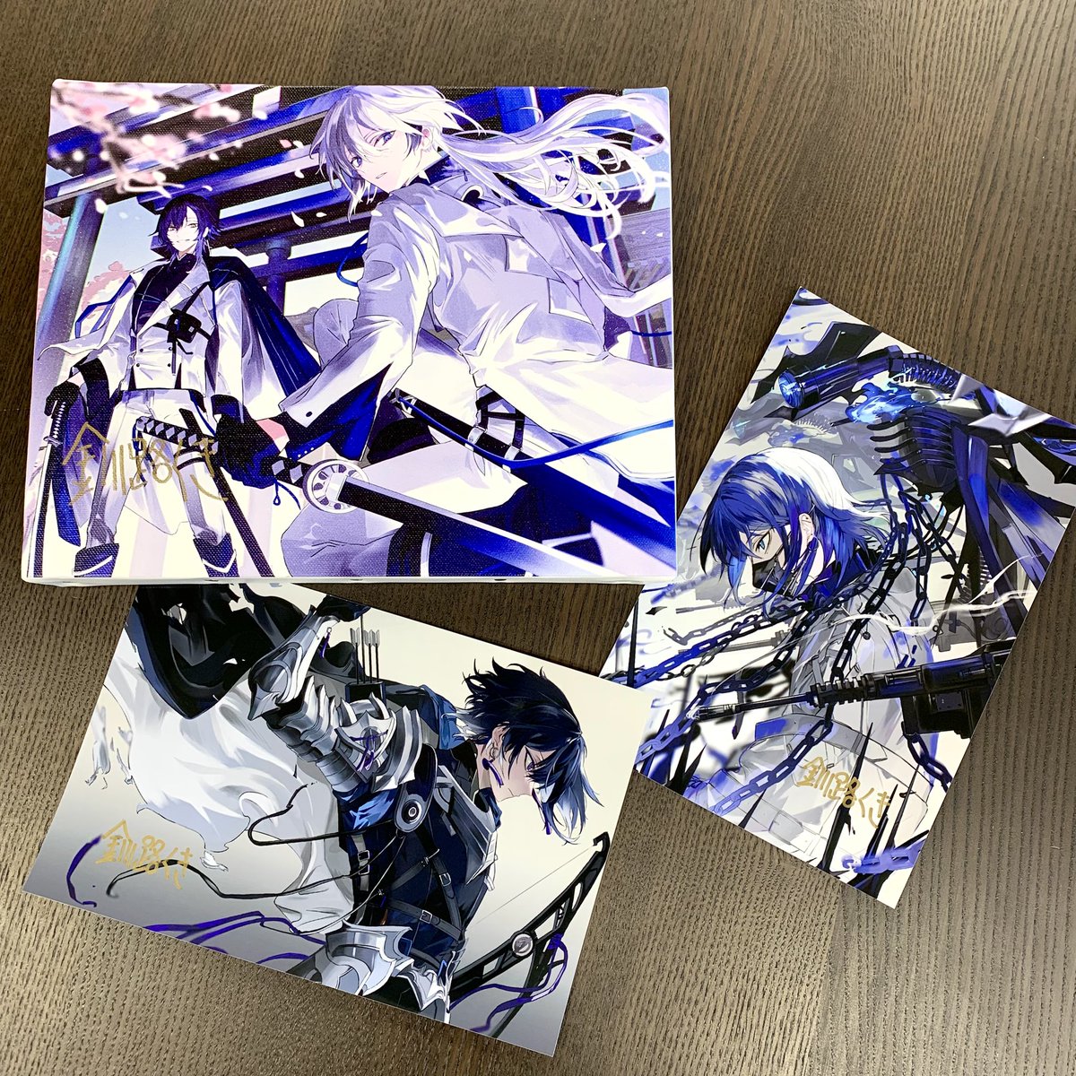 直筆サイン入りのキャンバスアートが当たるキャンペーンあります