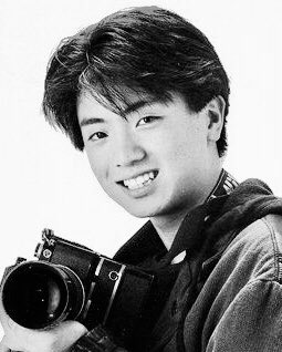 kazumarugou's tweet image. 命日 1972-1989
目黒区生まれ横浜市育ち
嶮山小 すすき野中 明大中野高
児童劇団東京宝映
子役から活躍し
13の時
📺『うちの子にかぎって2』でブレイク
15の時
歌手デビューを果たすも
37年前
バイク事故で夭逝
享年16
ご存命なら54
ご冥福をお祈りします