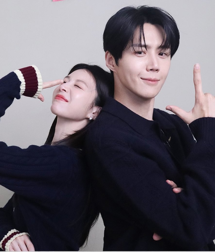 midseonnmar's tweet image. these two cuties😭 i love you both so much my papago couple

#CanThisLoveBeTranslated