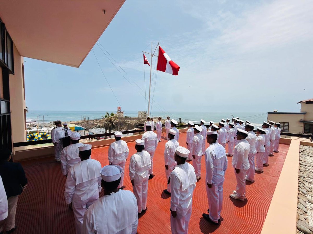 MGP_DICAPI's tweet image. El día de hoy, el Jefe del Distrito de Capitanías N.° 3, acompañado del Subjefe del Distrito de Capitanías N.° 3, realizó la ceremonia de presentación del Capitán de Puerto de Mollendo. 
acortar.link/y2PbSr