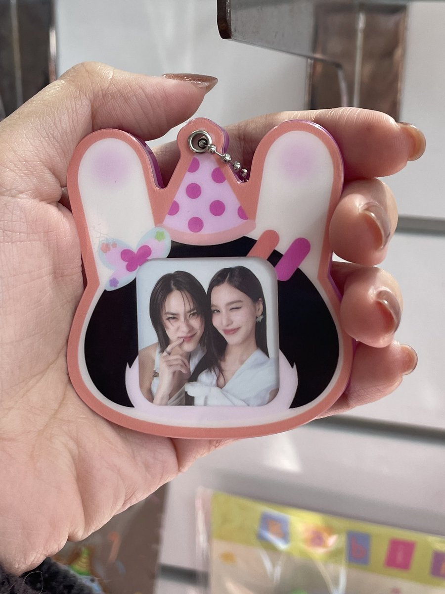 badubbadabe01's tweet image. เอมี่บอนนี่ เอนี่ น่ารักอ่ะ มันแบบขาวๆ อ้วมๆ 😭

#สนามอ่านเล่น2026xGMMTV
#EmiBonnie #เอมี่บอนนี่