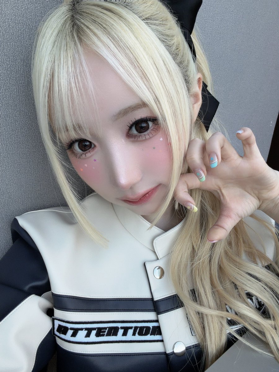 sa2m2nam3's tweet image. #SAY_MEI

냐옹

#메이 #MEI #メイ
#SAYMYNAME #세이마이네임 #SMN #セマネ