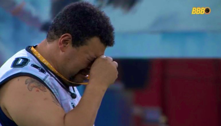 ccchromatica's tweet image. o @BabuSantana feliz que vai fazer a festa do Nós do Morro no #bbb26 coé que momento lindo vsf 🤧