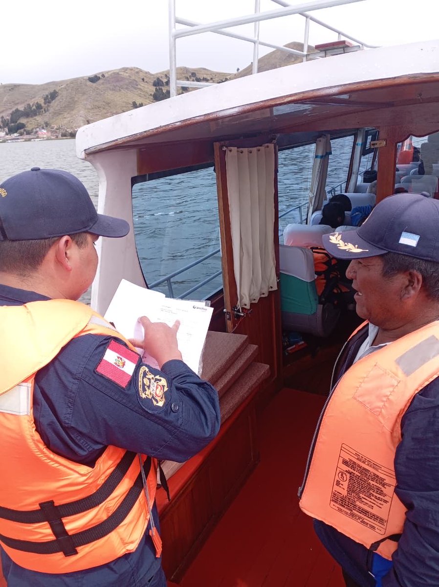 MGP_DICAPI's tweet image. El último fin de semana, personal de la Capitanía de Puerto de Puno, a bordo de la patrullera lacustre PL-296 “Ramis”, ejecutó un operativo de rutina en la bahía interior de la ciudad de Puno.
acortar.link/SRt1bO
