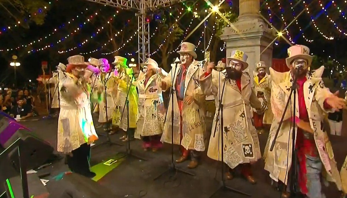 La mezcla de bohemia y juventud.

La Trasnochada, la murga con las mejores retiradas siempre.