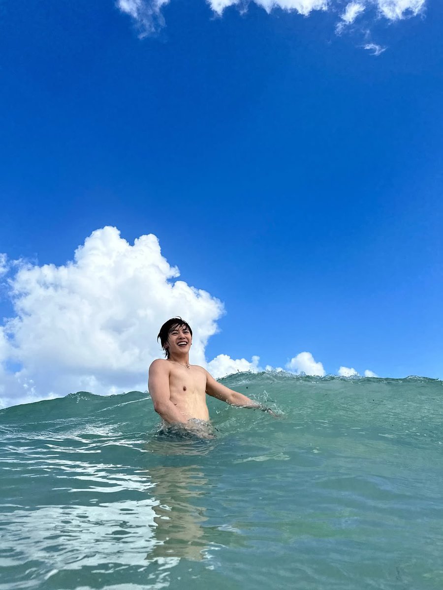 myseokryudan's tweet image. SHIRTLESS MATTHEW BEACH PICS ???