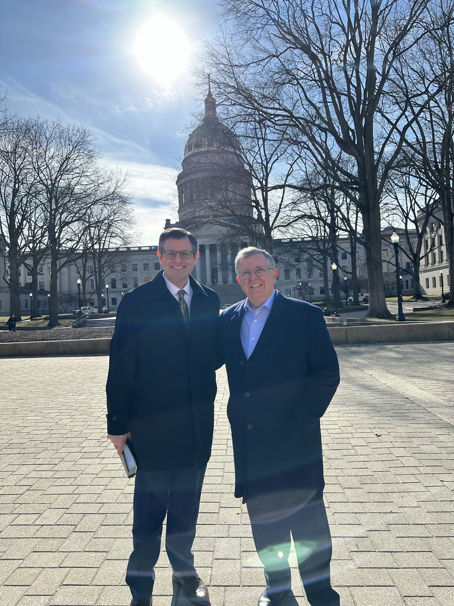 Roger E. Pauley tweet media