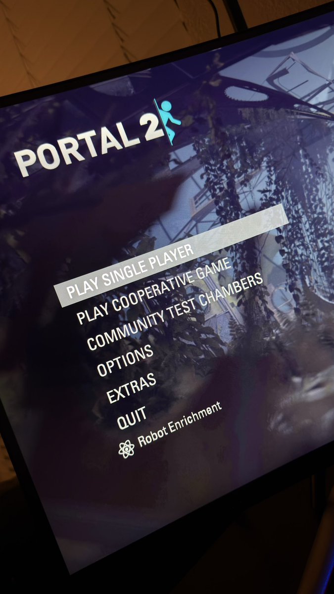 Don’t ask me how, but I’ve never played Portal 2

Tonight that changes 👀

Live NOW 🔴
Twitch.tv/ohheckitssnek