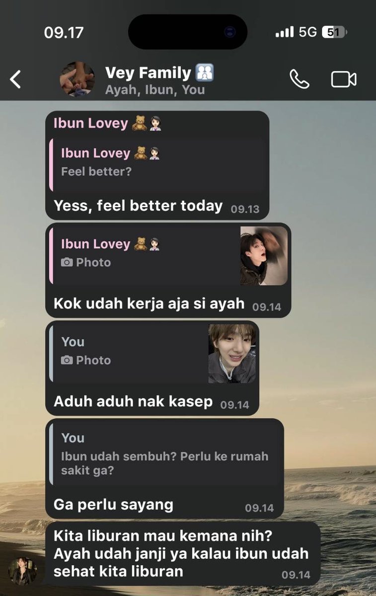 00ncaurw_'s tweet photo. Vey family edisi liburan 

Jeno x Karina x Juhoon one shot au
#jenrina #bluesy #veyfam #JUHOON https://t.co/QLzRzm7dYg