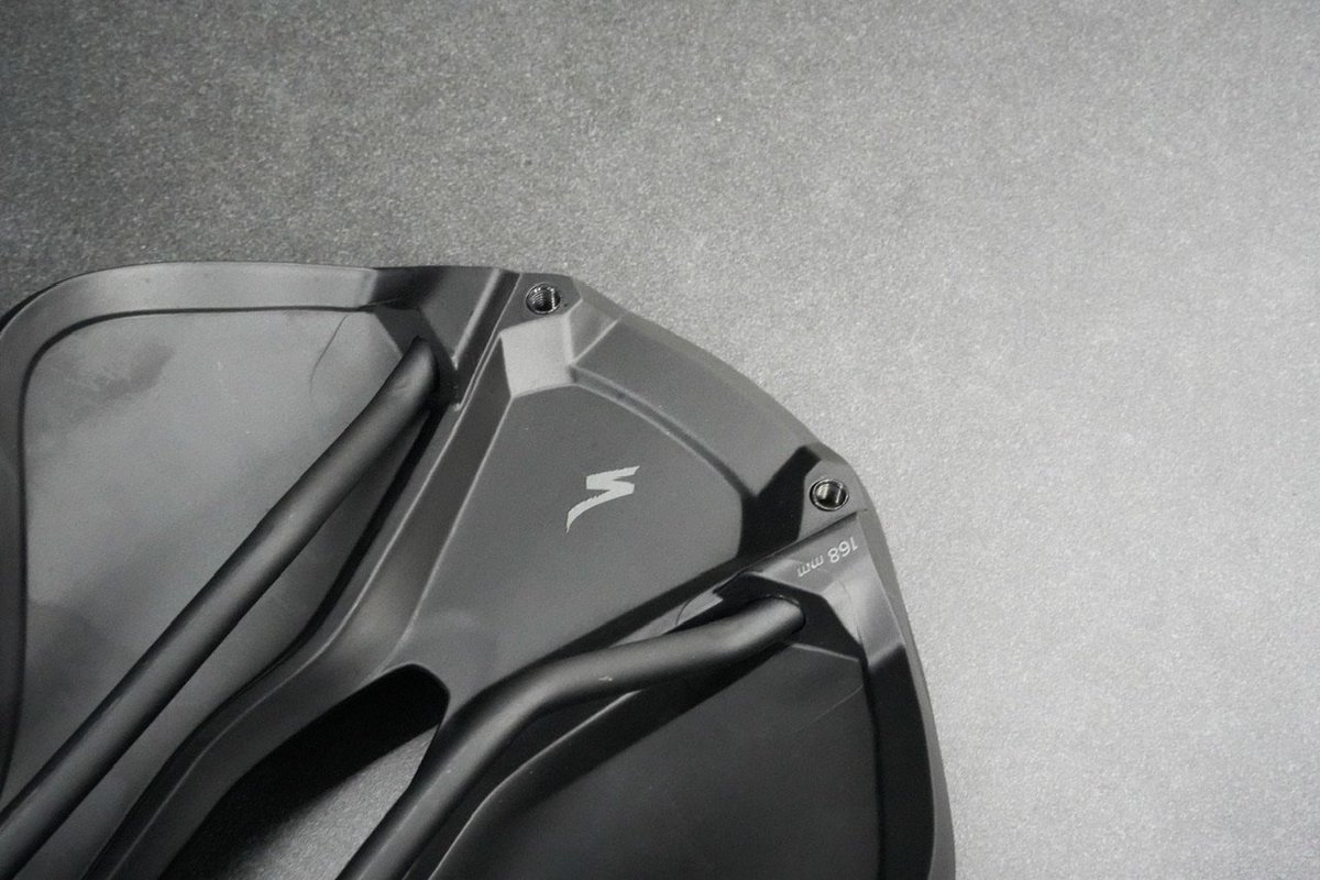 スペシャライズドのサドルにリアライトを取り付けるレックマウントが入荷しました！リアライトをシートポストにゴムバンドで止めている方はぜひ！
specialized-store.jp/sendai-izumi/b…