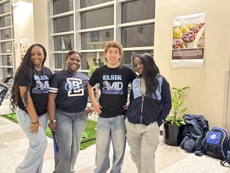 ElsikHighSchool's tweet image. 8th Grade Transition Night at ENGC was a success! We had a great turnout with enthusiastic students and parents excited about the opportunities at Elsik High School. We loved connecting with our future Rams and their families! #Leadtheway