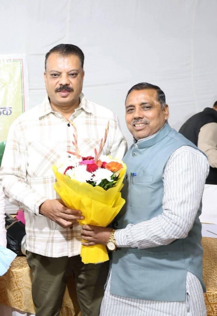 प्रदेश की जनता की आवाज को सड़क से सदन तक उठाने वाले संघर्षशील नेता, सदन में हमारे मार्गदर्शक माननीय नेता प्रतिपक्ष श्री <a href="/UmangSinghar/">Umang Singhar</a> जी को जन्मदिन की हार्दिक बधाई एवं अनंत शुभकामनाएं...!!

ईश्वर से आपके उत्तम स्वास्थ्य, दीर्घायु और उज्ज्वल भविष्य की प्रार्थना करता हूं। 🙏💐