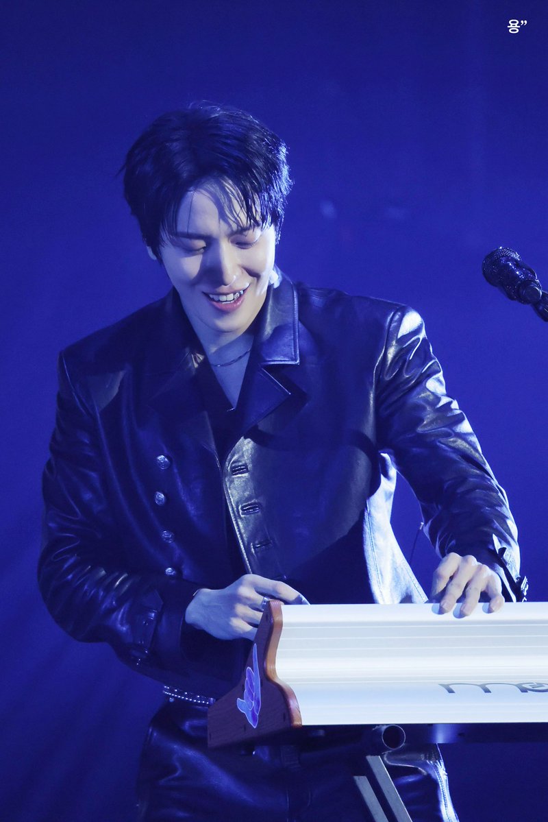 YH_622_YH's tweet image. 260117 2026 CNBLUE LIVE WORLD TOUR '3LOGY' IN SEOUL DAY1

@JYHeffect 
#정용화 #JUNGYONGHWA 
#씨엔블루 #CNBLUE