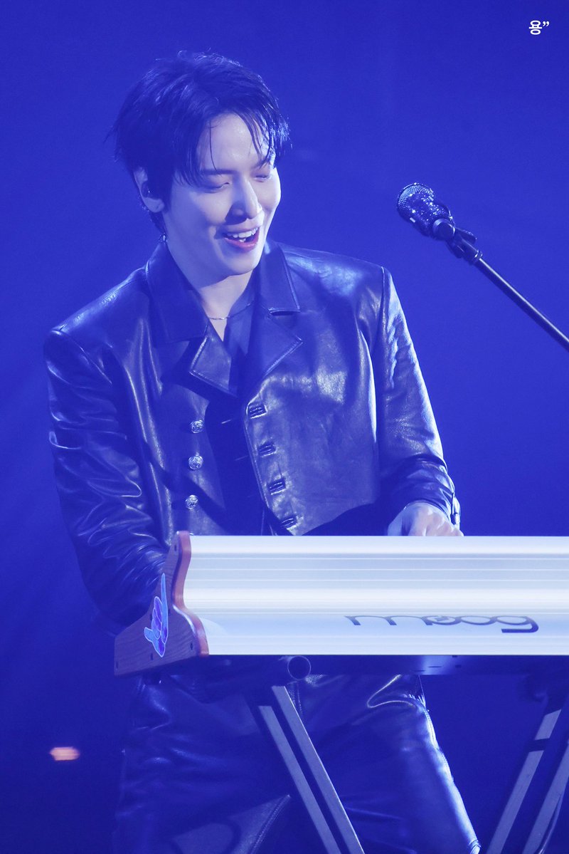 YH_622_YH's tweet image. 260117 2026 CNBLUE LIVE WORLD TOUR '3LOGY' IN SEOUL DAY1

@JYHeffect 
#정용화 #JUNGYONGHWA 
#씨엔블루 #CNBLUE