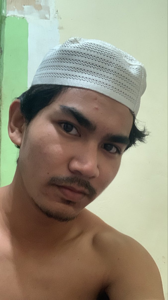 Vrgagst's tweet photo. biar dikira orang punya https://t.co/CoQH7xp9zd
