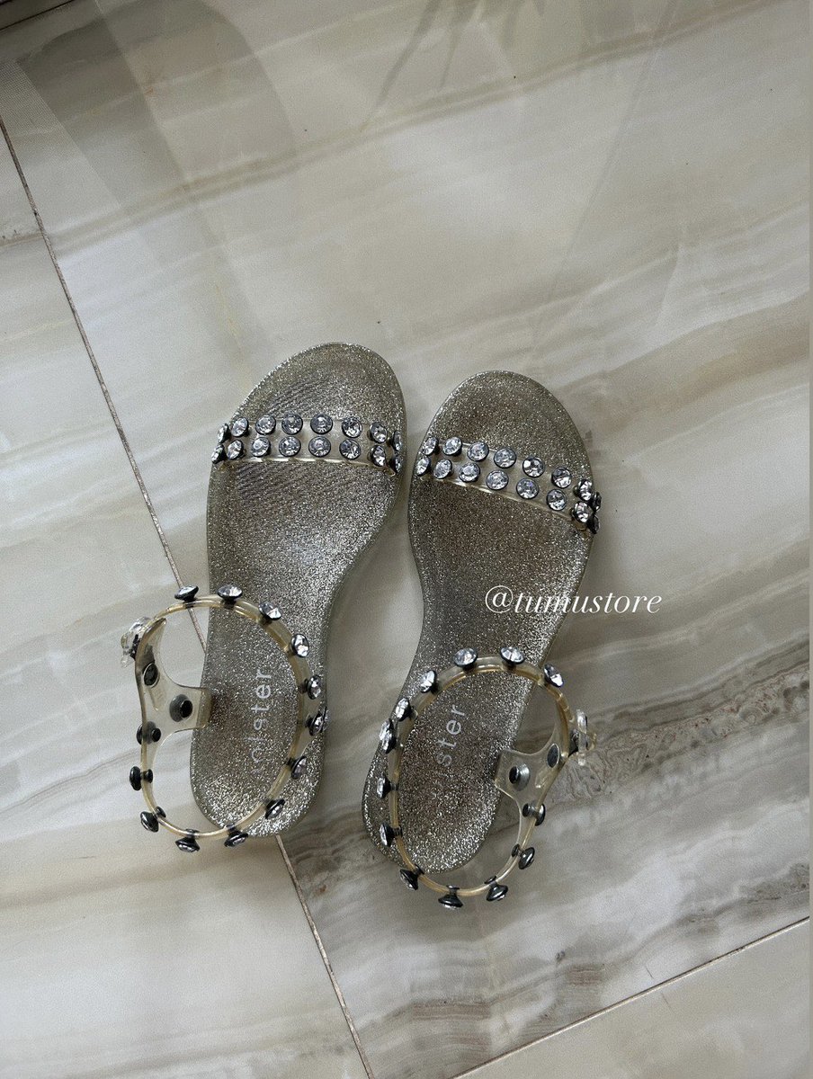 amerosesh's tweet image. 🪽𓈒 ฝากขาย / post ♡𓂂 ˚ ˖ 🩰

1) holster สี gold silver s.39✨
เพชรครบ *ตำหนิสายคีบข้างนึงขาด ติดกาวแน่นตึ้บ ใช้ได้ปกติ
💌 price 𓐄 950฿

2) holster sunlight s.38(39ใส่ได้)🪽เพชรครบ สภาพดีมาก
💌 price 𓐄1490฿

🌸 contact 𓂂 @tumustore

#holster #ส่งต่อholster #holsterมือสอง