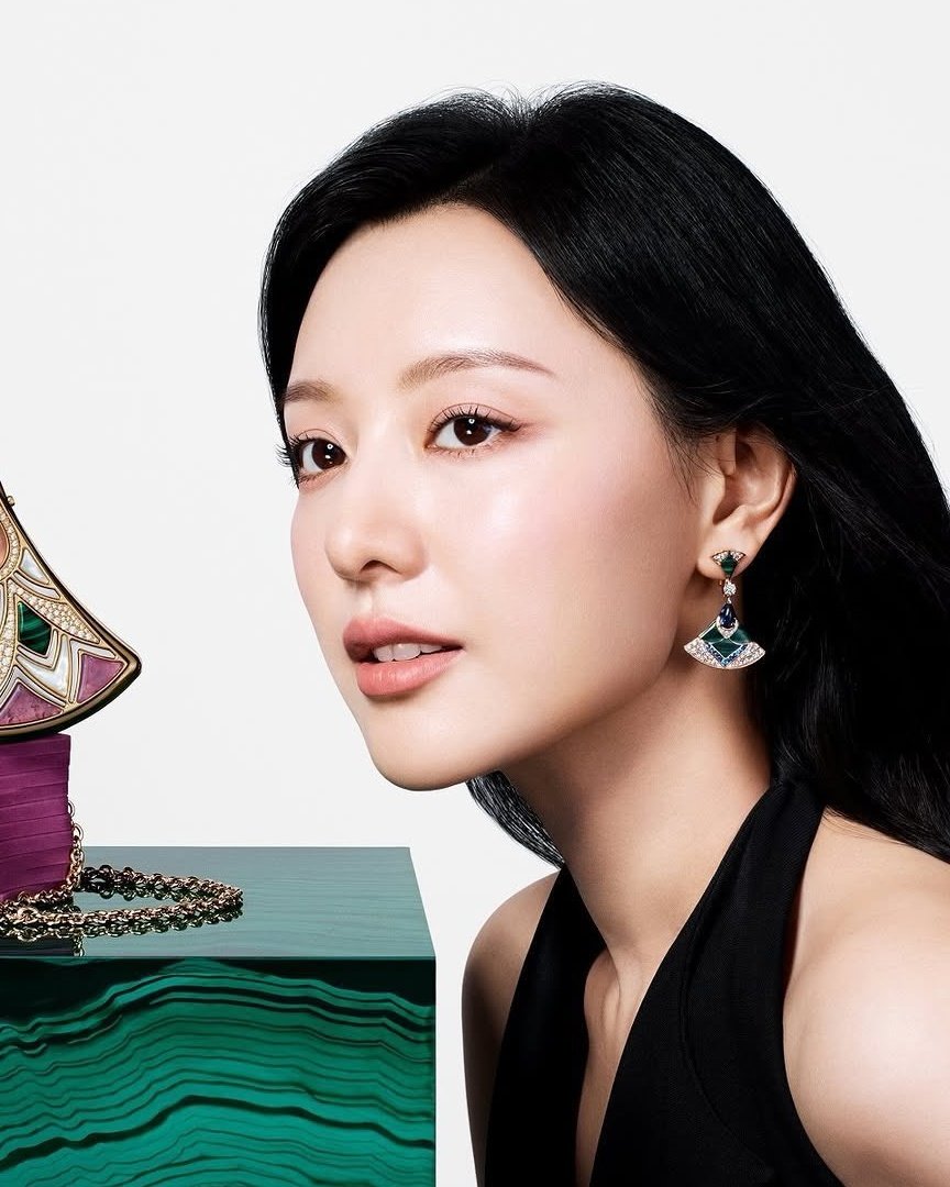 불가리 여자 김지원 개좋다 ㄹㅇ