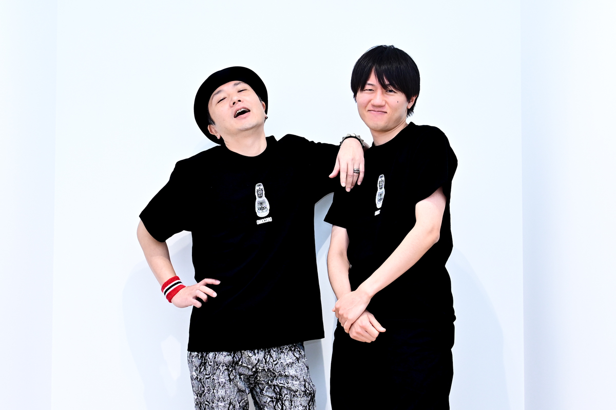 あやみゅう✲長文プロフ必読です✲ オモコロの新グッズでモアイTシャツMのモデルをしています！自分は