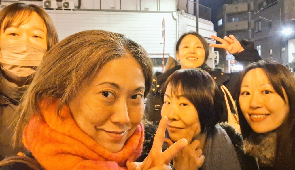 布遊会でした🪭
今日は体験(見学)希望の方もいらして下さり、賑やかな回となりました✨
「通りすがりに見かけて、ちょっとやってみたい」と思って下さったそうで😊
我々もとても嬉しいです✨

次回布遊会は2026/2/12(木)19:00～
参加者は随時募集しておりますので
お気軽にご連絡下さい😉