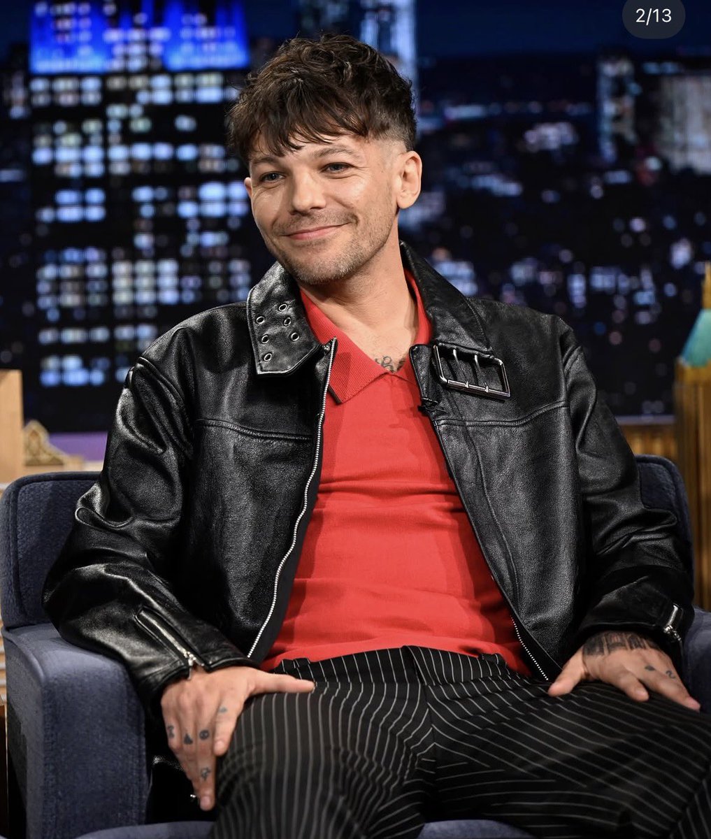 A CARINHA DE QUEM SABE QUE ACABOU DE ENTREGAR O MELHOR ÁLBUM DA CARREIRA (E DO ANO
VIVA LOUIS TOMLINSON