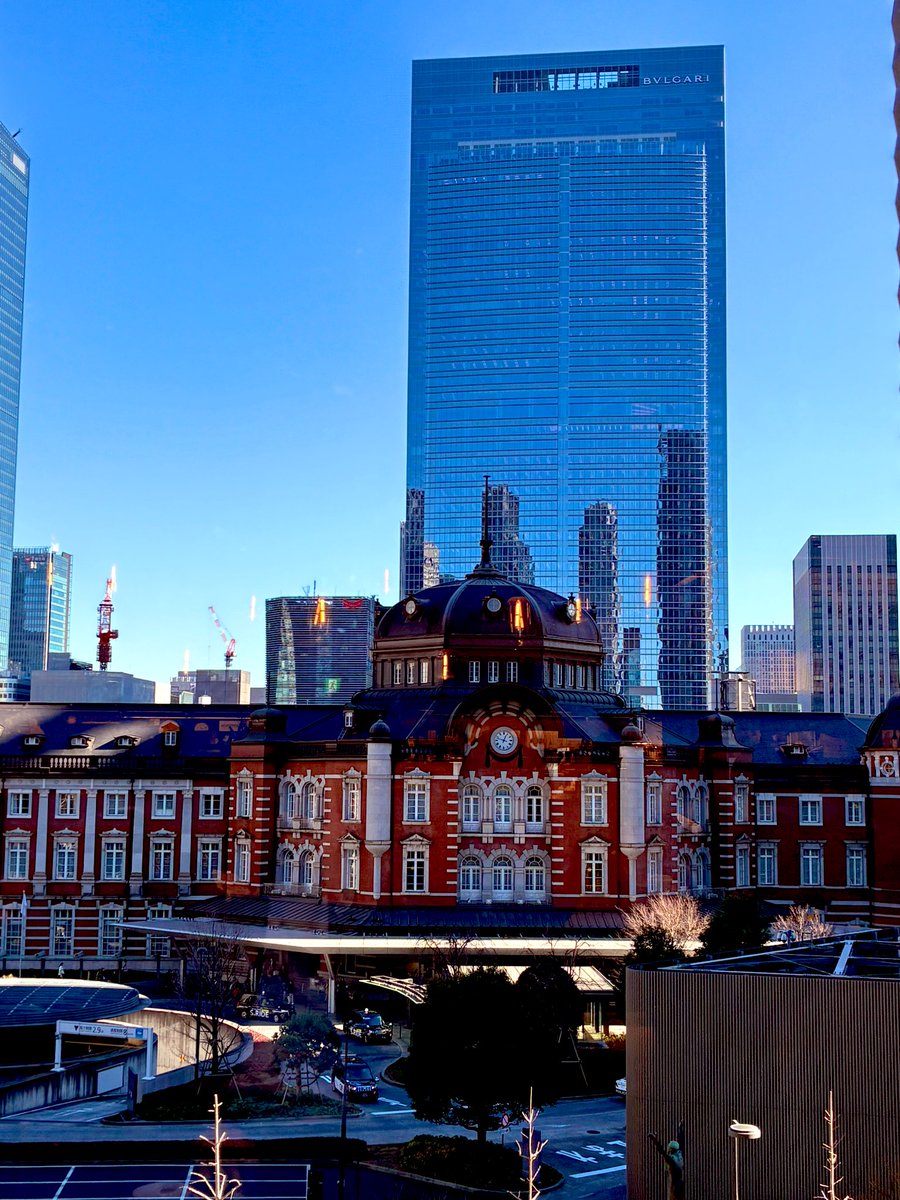 FX_sizzle's tweet image. 今日も天気が良い！
丸ビルのスタバでのんびり🙂
最近全然ポストできていなかったので、2026年はもう少し存在感出して行こうと思います🌱