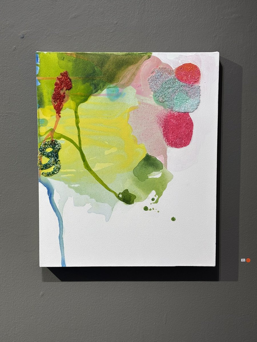 planetstroller's tweet image. 지나가다 색에 이끌려 들어가서 본 전시가 아름다웠다. 튀르키예 출신 멜렉 마지치(MELEK MAZICI)의 ‘Radiance’. 작가가 유년 시절을 보낸 이스탄불의 심상을 표현했다는 그림들은 전시 제목처럼 온통 환한 빛으로 가득했다. 그곳에서 그는 무척 행복했나보다.