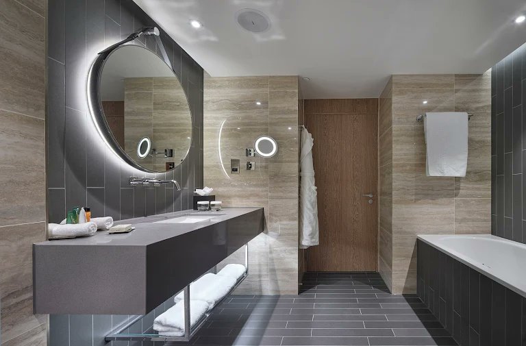 scopi_no's tweet image. ประกันสังคม ออกทริปบินดูงานสุดหรู ด้วยเงินผู้ประกันตน  6 วัน 5 คืน 2.2 ล้านบาท ชั้นบินเฟิร์สคลาสนะจ๊ะ